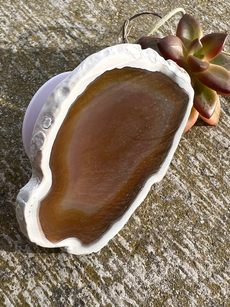 Brown Agate pop socket (popsocket) for use with iphone, androids, ipads, smartphones and other small tecnical devices. Used for easy grip of electronics as well as a beautiful phone accessory. It is an attachment that easily tapes onto the back of the device and pops in and out as needed for use. These agate slices are natural and pure agate stones imported from Brazil of the highest quality with it&