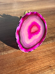 Pink Agate pop socket (popsocket) for use with iphone, androids, ipads, smartphones and other small tecnical devices. Used for easy grip of electronics as well as a beautiful phone accessory. It is an attachment that easily tapes onto the back of the device and pops in and out as needed for use. These agate slices are natural and pure agate stones imported from Brazil of the highest quality with it's natural edges exposed.