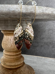 Jasper stone on hoop earrings. Each stone has a unique natural patten and varies in color. These stones are about 2.5cm to 3.5 cm long and are very light, which makes them easy to wear. Every set of earrings are paired with hoops to match, please see main page for specifics.