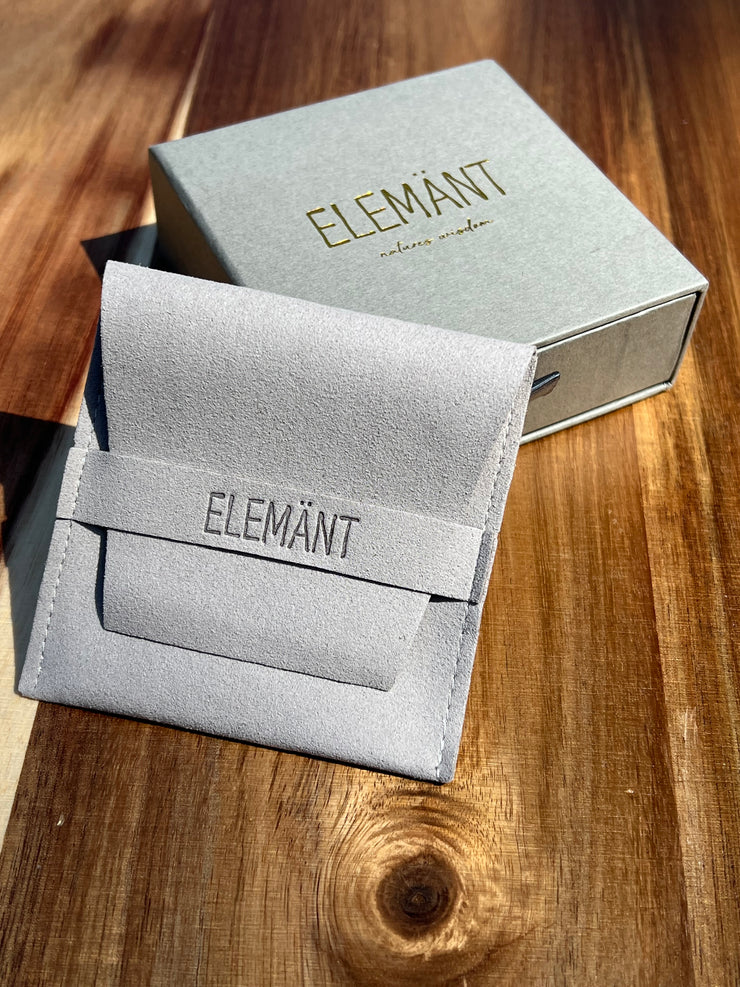 Each bracelet arrives in a gray 4*4*1.5in (10*10*3.5cm) beautiful high quality and carefully designed pull out box with shiny embossed logo on front and instagram name on back. Inside is a 3.5*3.5in (9*9cm) lighter gray seude pouch with debossed logo on the band laying on top of a black soft cushion. Inside is also a note describing the stones meaning and benefit. Our packaging is of the highest quality and comes ready for gift giving.