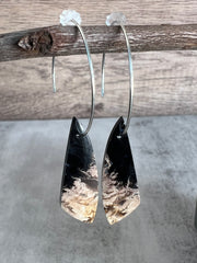 Palm Root stone on hoop earrings. Each stone has a unique natural patten and varies in color. These stones are about 2.5cm to 3.5 cm long and are very light, which makes them easy to wear. Every set of earrings are paired with hoops to match, please see main page for specifics.